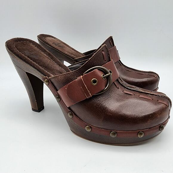 Vintage White Mountain Studded Heeled Mules Size 8.5 Brown Leather Clogs Y2K - Picture 1 of 14
